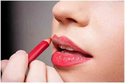 اسکراب لایه بردار لب